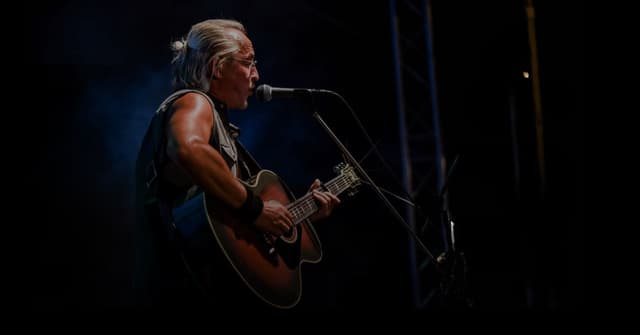 Live koncert - Jiří Bartas