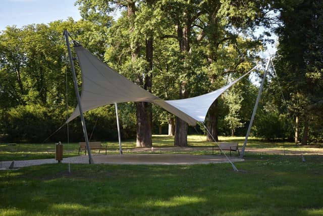 Open-air tančírny v altánku Anthropos