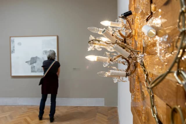 DERNISÁŽ: Nejisté domovy a Viscera Domus