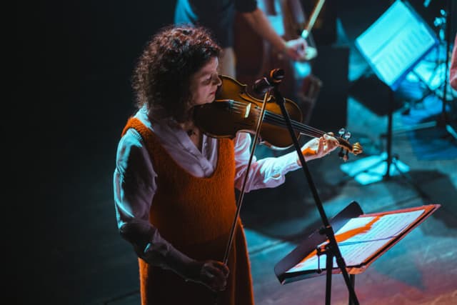 Iva Bittová & Antonín Fajt & Chimera (US)