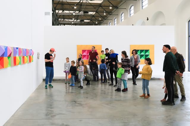 Výtvarný workshop k výstavě Výzkumy ornamentu pokračují