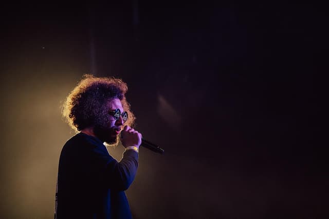 MC Gey: Chceme letět k moři Tour