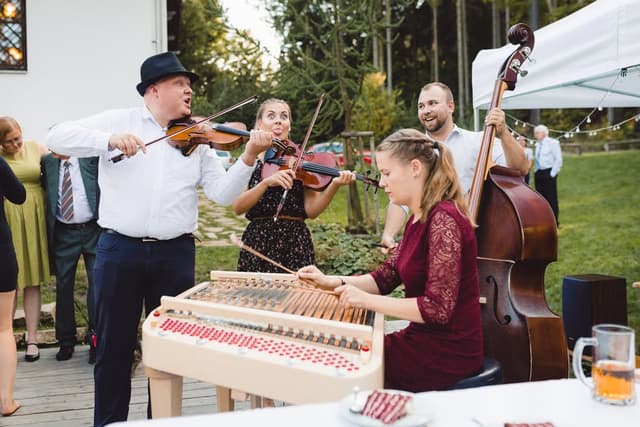 Cimbálová muzika Jánoch 