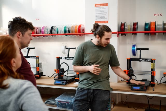 Prohlídka otevřené dílny FabLab Brno