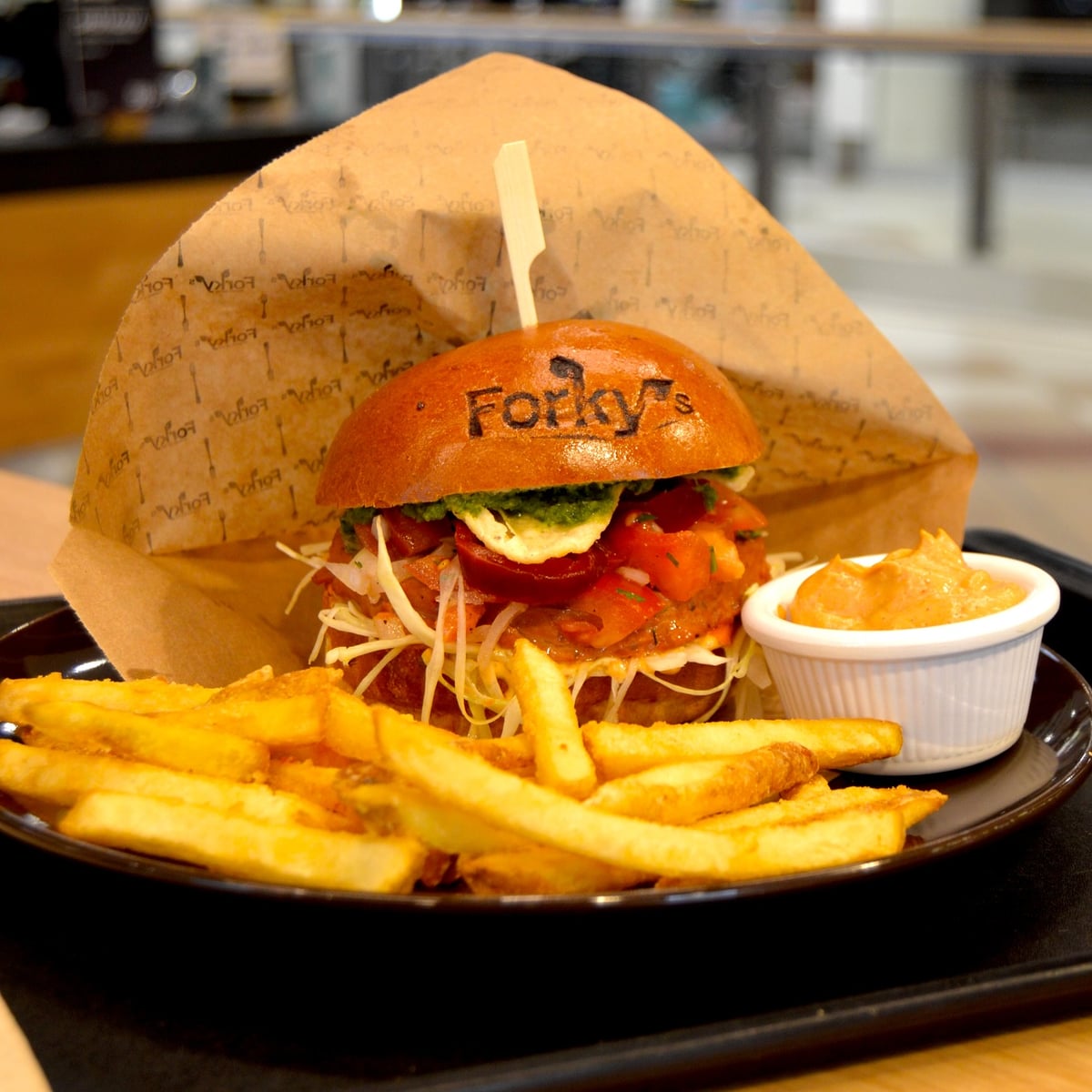 Ve Forky's vám naservírují luxusní veganské burgery.