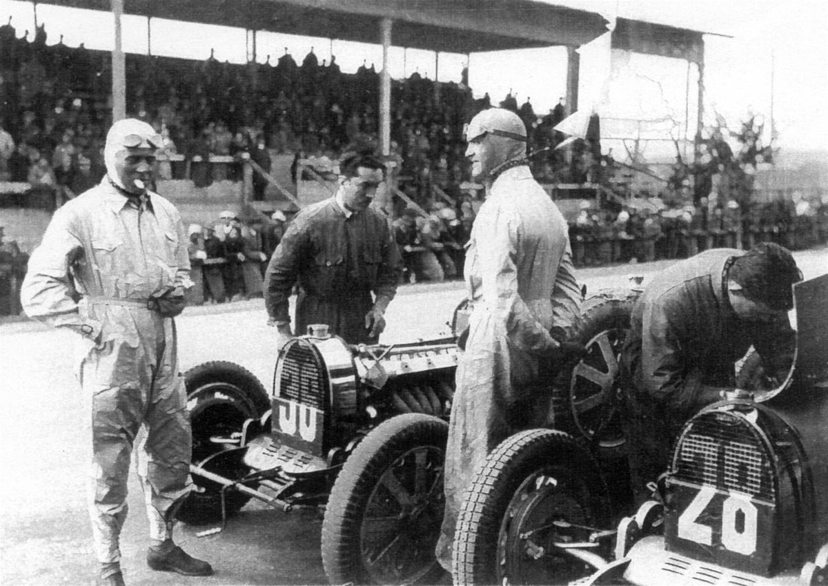  Luis Chiron a Achille Varzi na Masarykově okruhu (1932)