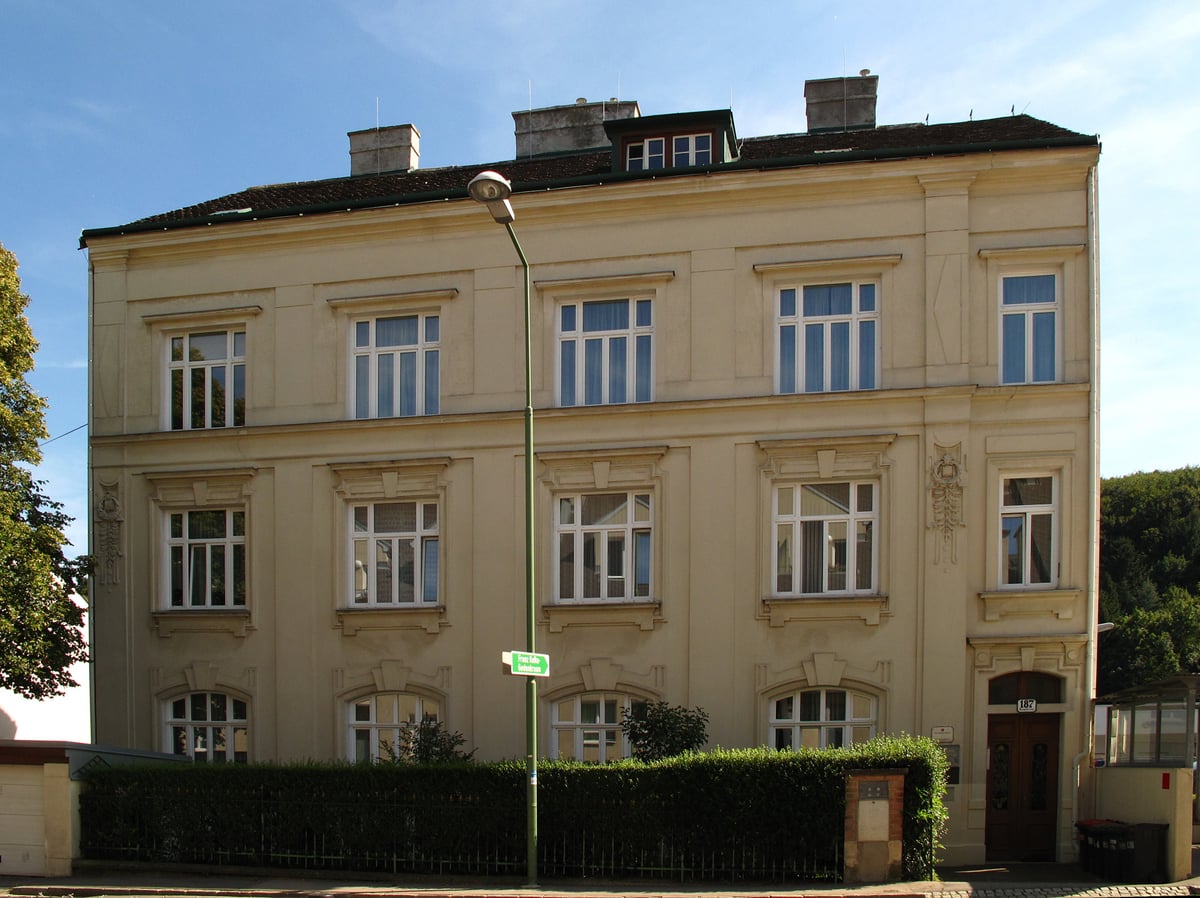 Sanatorium v Kierlingu