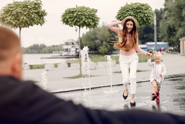Kde se ve městě zchladit? Vydejte se pod zem, k vodě nebo k fontánám
