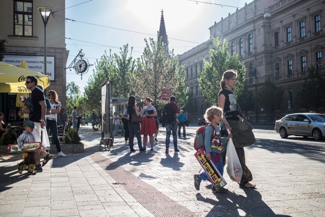 Pohyb lidí v Brněnské metropolitní oblasti: pohled skrze mobilní data