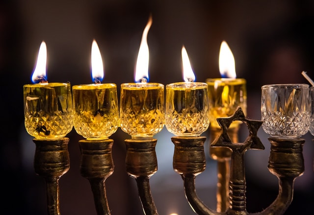 Chanuka versus Vánoce