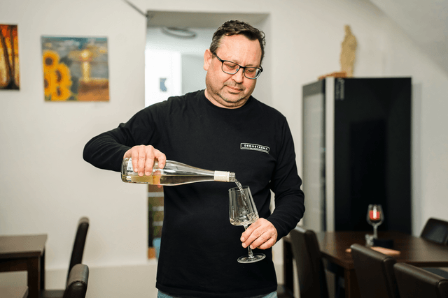 DEGUSTÁRNA Brno – když se víno servíruje s příběhem