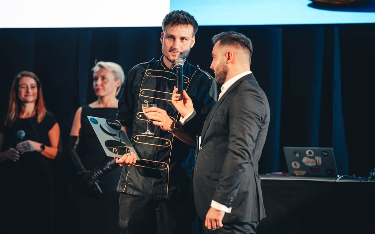 První mezi bary se umístila stálice Super Panda Circus.